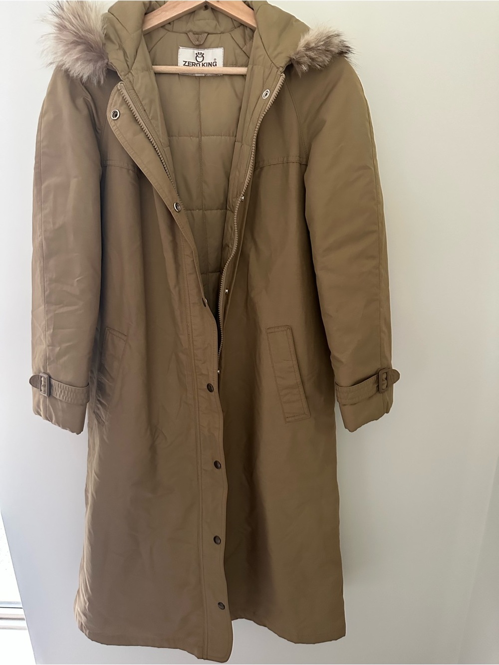 Vintage Zero King Women’s Size 10 Tan Trench Coat Hooded Fur Trim Made USA